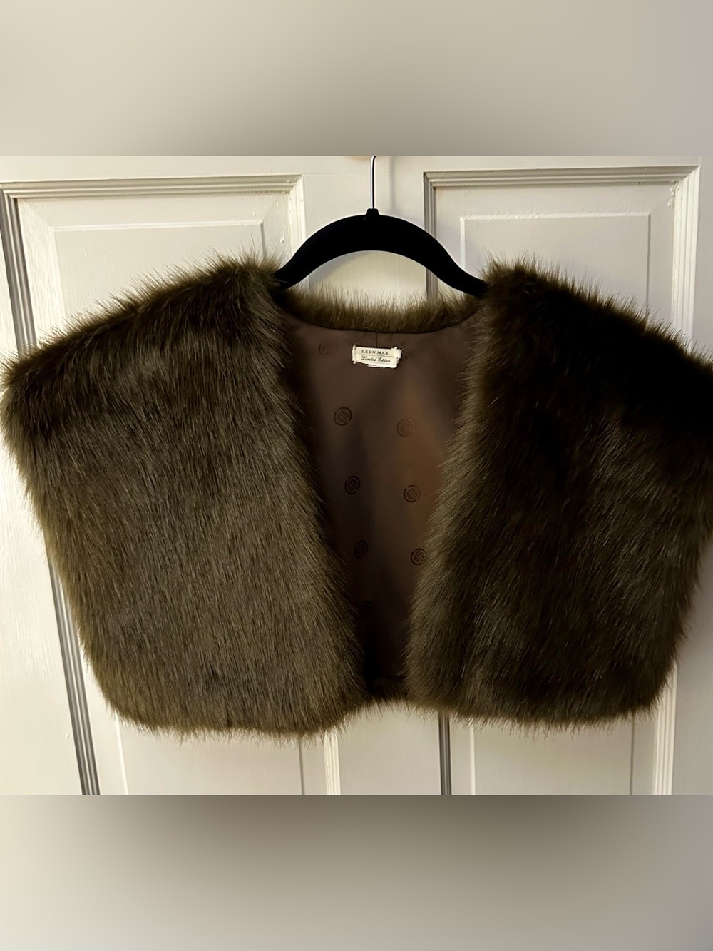 Leon Max Brown Faux Fur Collar Wrap
